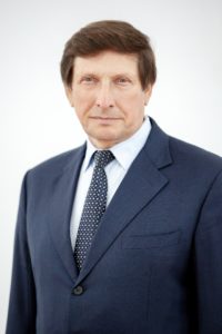Поздравление с наступающим Новым Годом от руководства города Великие Луки 8 d76lcIIJA 200x300 - Поздравление с наступающим Новым Годом от руководства города Великие Луки