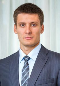 Поздравление с наступающим Новым Годом от руководства города Великие Луки EYIJFuXSr3c 208x300 - Поздравление с наступающим Новым Годом от руководства города Великие Луки