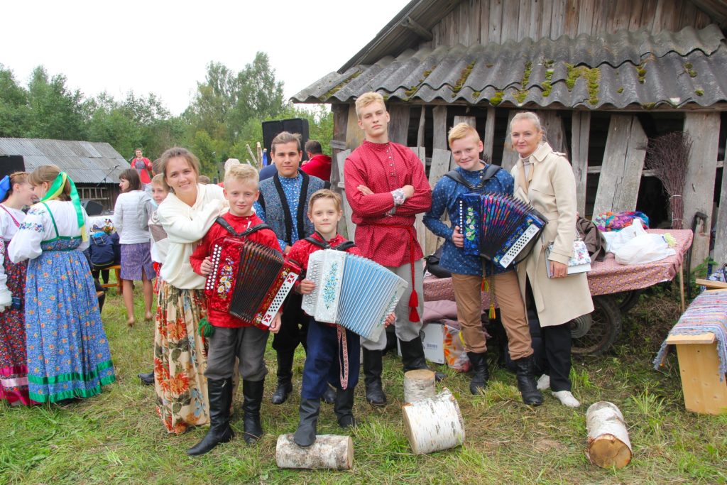 За 25 лет – 1291 номер! garmonisty 1024x683 - За 25 лет – 1291 номер!