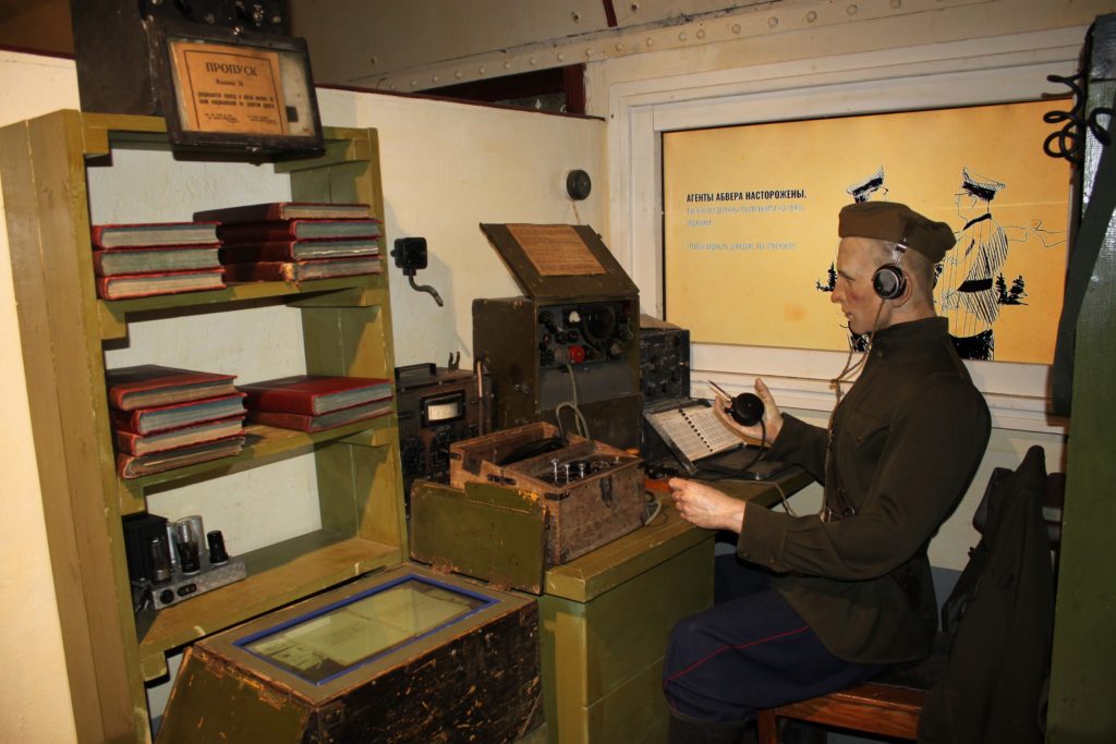 vk1657524541232 1024x683 - Сквозь пространство и время