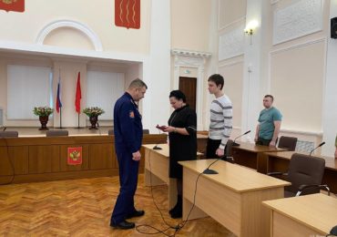 Семье героически погибшего на Украине Романа Щеблыкина вручили Орден Мужества